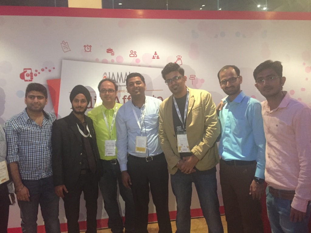 Bloggers at india affiliate summit