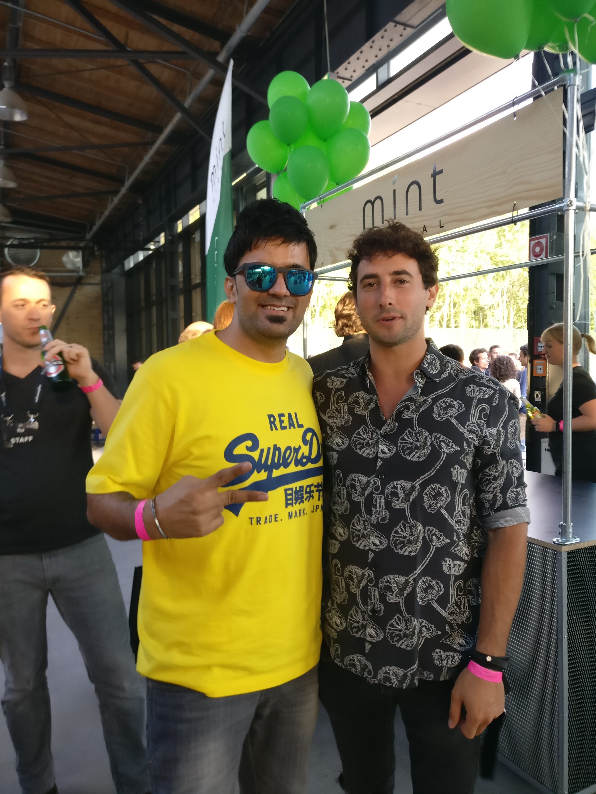 Loz Green Man Behind STM